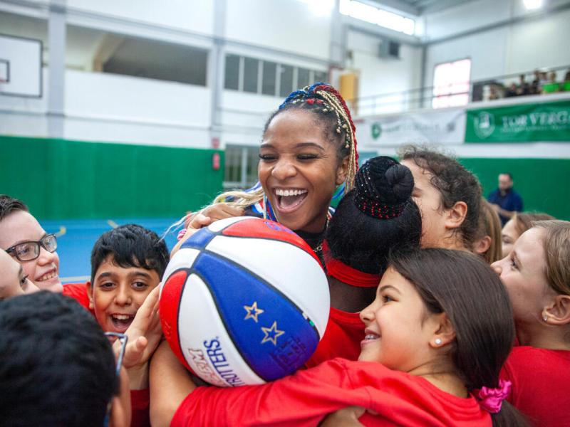 Gli Harlem Globetrotters a Tor Bella&nbsp;Monaca